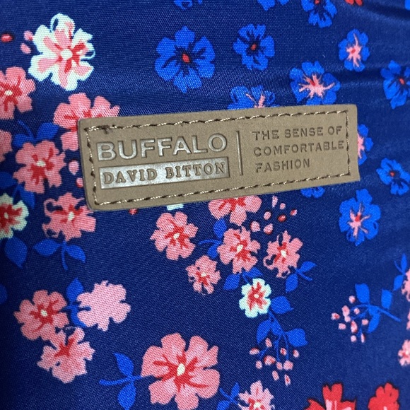 Buffalo navy blue floral & gray fleece reversible puffer vest size L - Picture 8 of 12